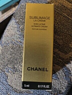 Chanel Sublimage La Crème Ultimate Cream
